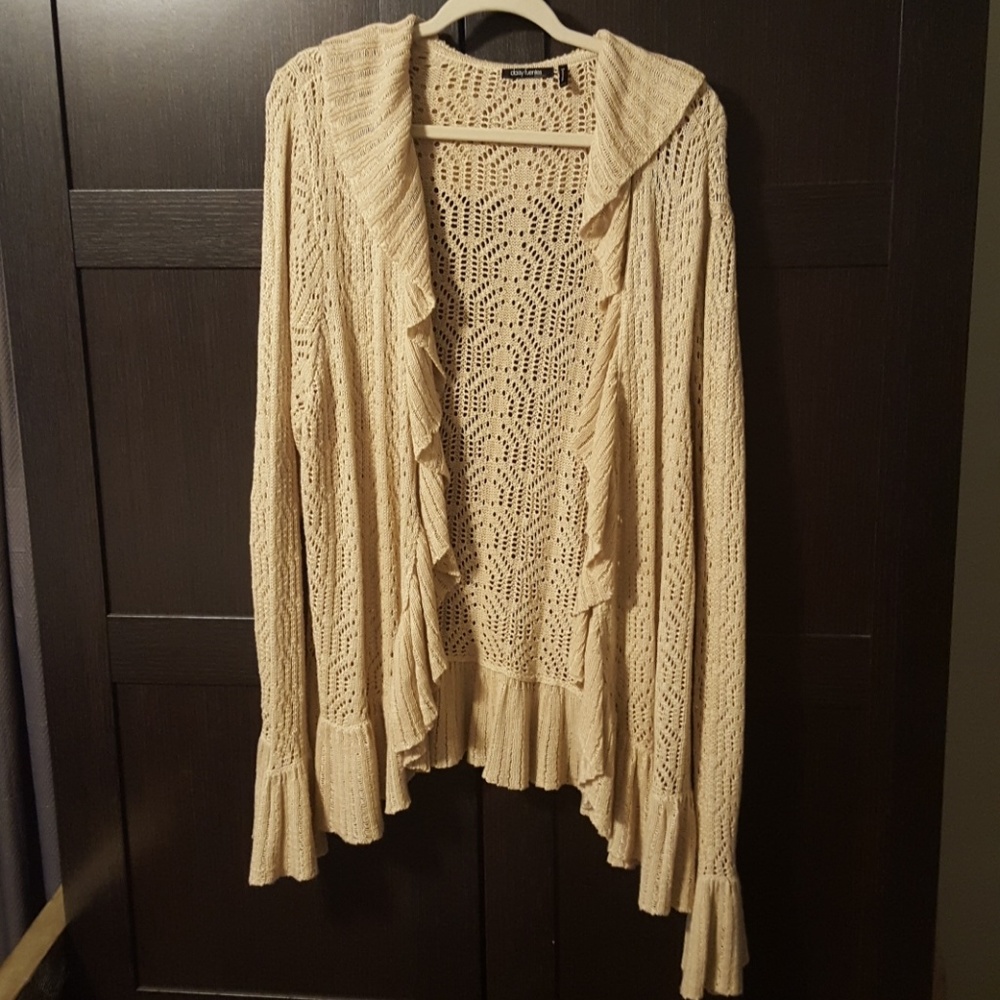Daisy fuentas ruffle sweater